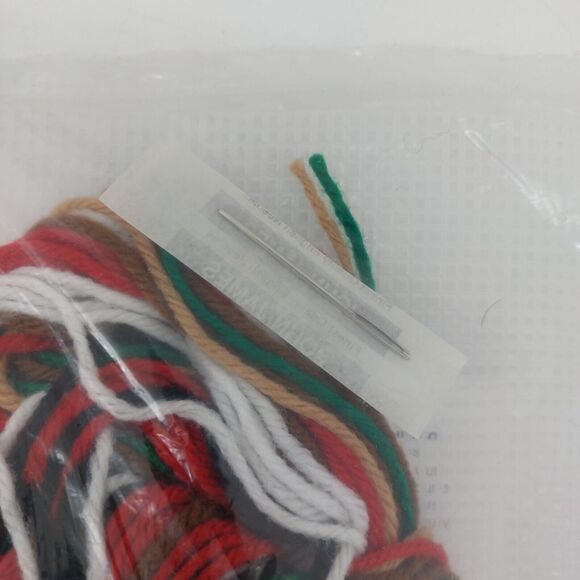 The Needlecraft Shop Christmas Trimmings Holiday Lip Balm Keepers Snowman Santa - Picture 3 of 8